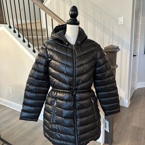 DKNY Women's Puffer Jacket Lightweight Quilted Hooded Size Large NWT
